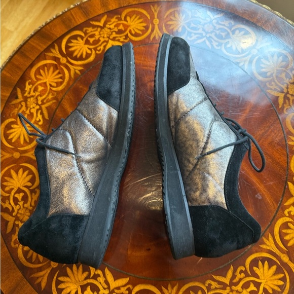 Aquatalia Waterproof Black/Silver Suede Leather Sneaker Size 9 MSRP $225 - Picture 7 of 12